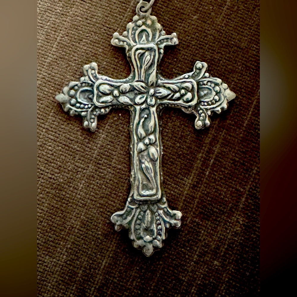 Ornate 925 Silver Cross Pendant